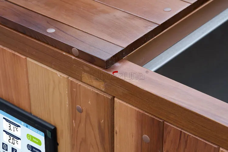 Cedar Cold Plunge Tub with 1.5HP Chiller