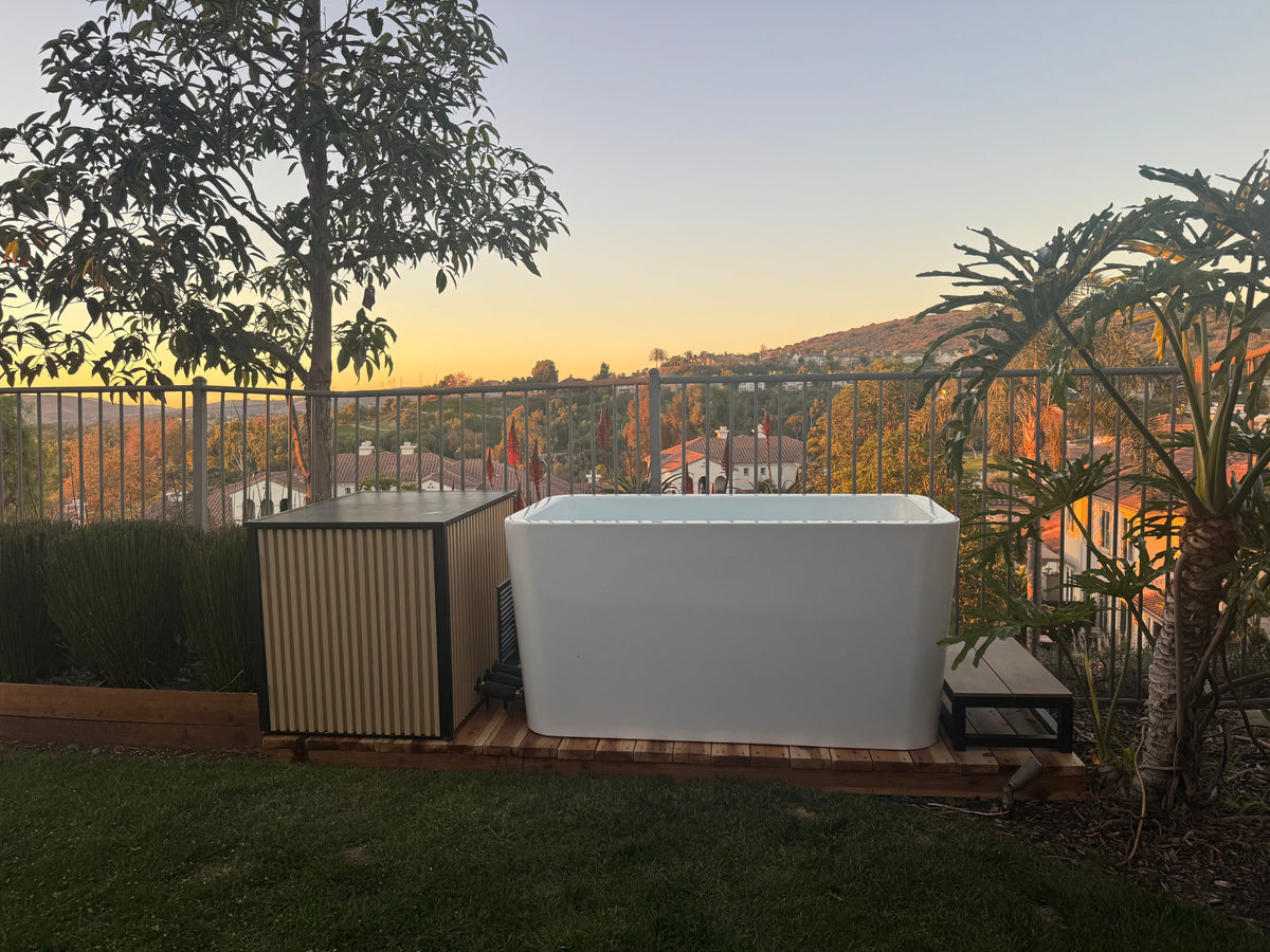 RevX Acrylic X Tub Cold Plunge with LUX Chiller